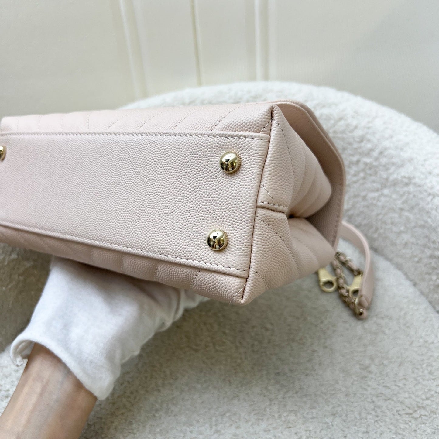 GLM-Small Coco Handle in 20A Chevron Quilted Beige Pink Caviar and LGHW