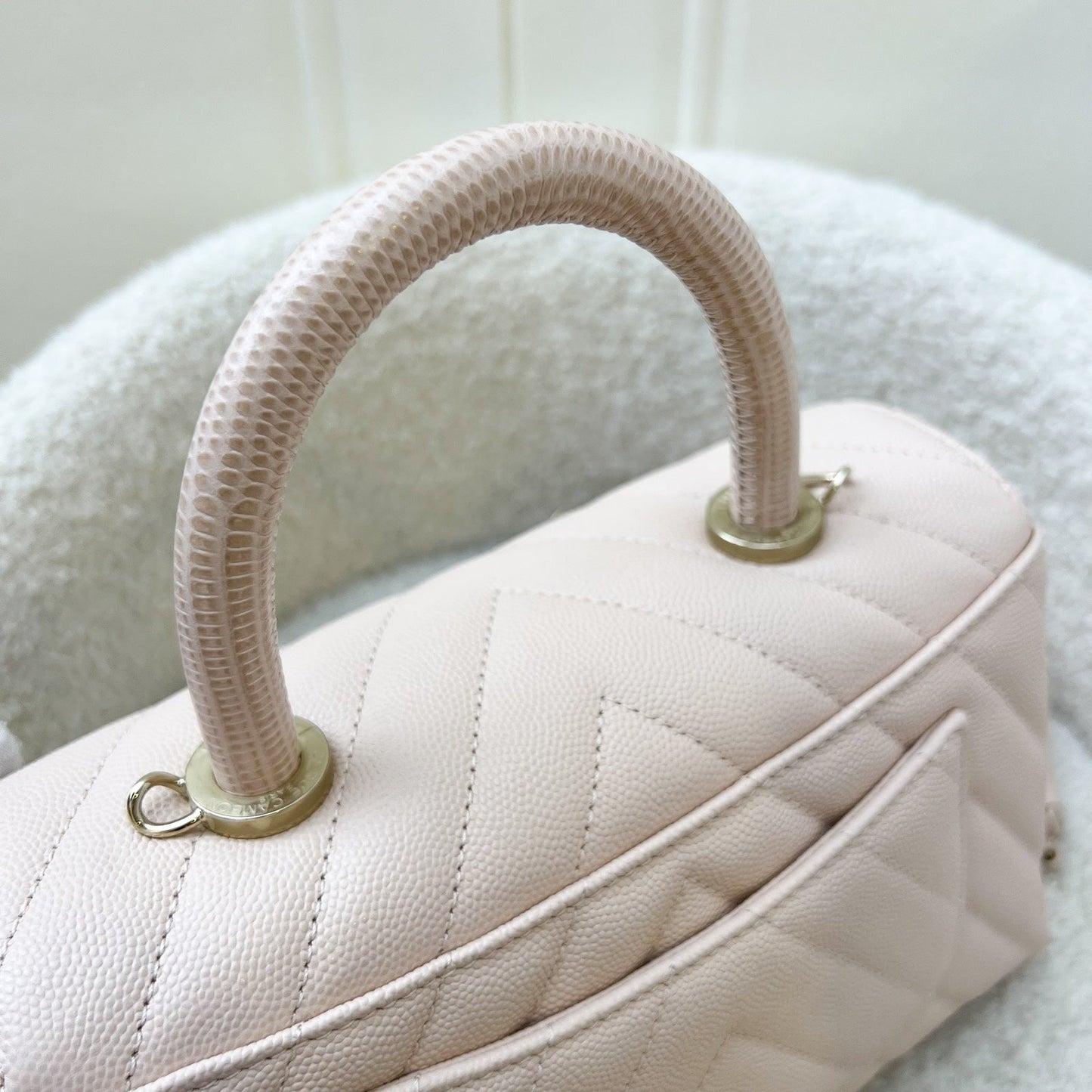 GLM-Small Coco Handle in 20A Chevron Quilted Beige Pink Caviar and LGHW