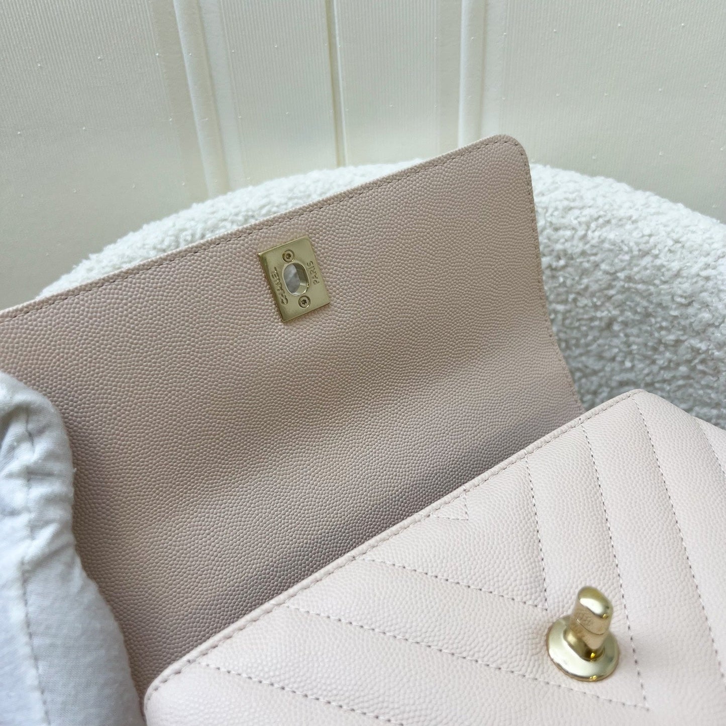 GLM-Small Coco Handle in 20A Chevron Quilted Beige Pink Caviar and LGHW