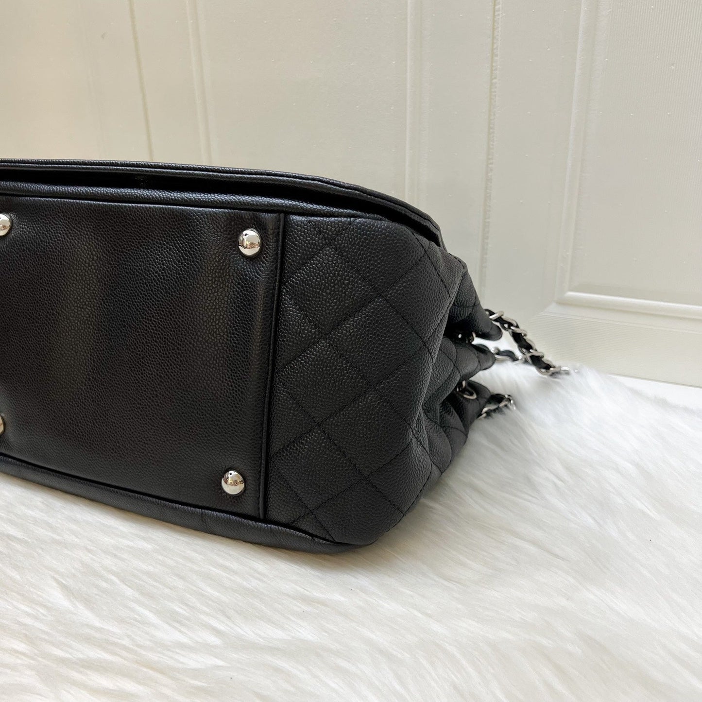 GLM-Maxi AGLM-ordion Shoulder Bag in Black Caviar and SHW