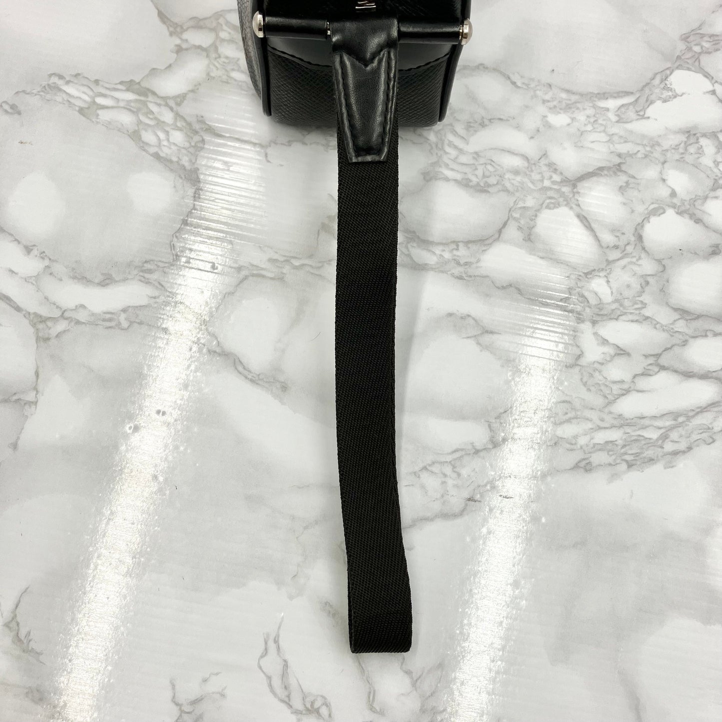 Louis Vuitton Taiga Pouch