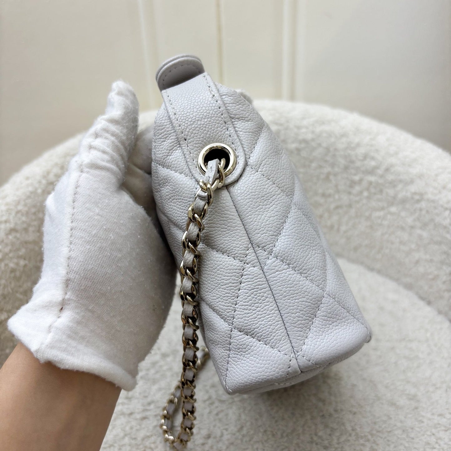 GLM-25C Quilted Hobo Clutch on Chain in Light Grey Caviar and LGHW