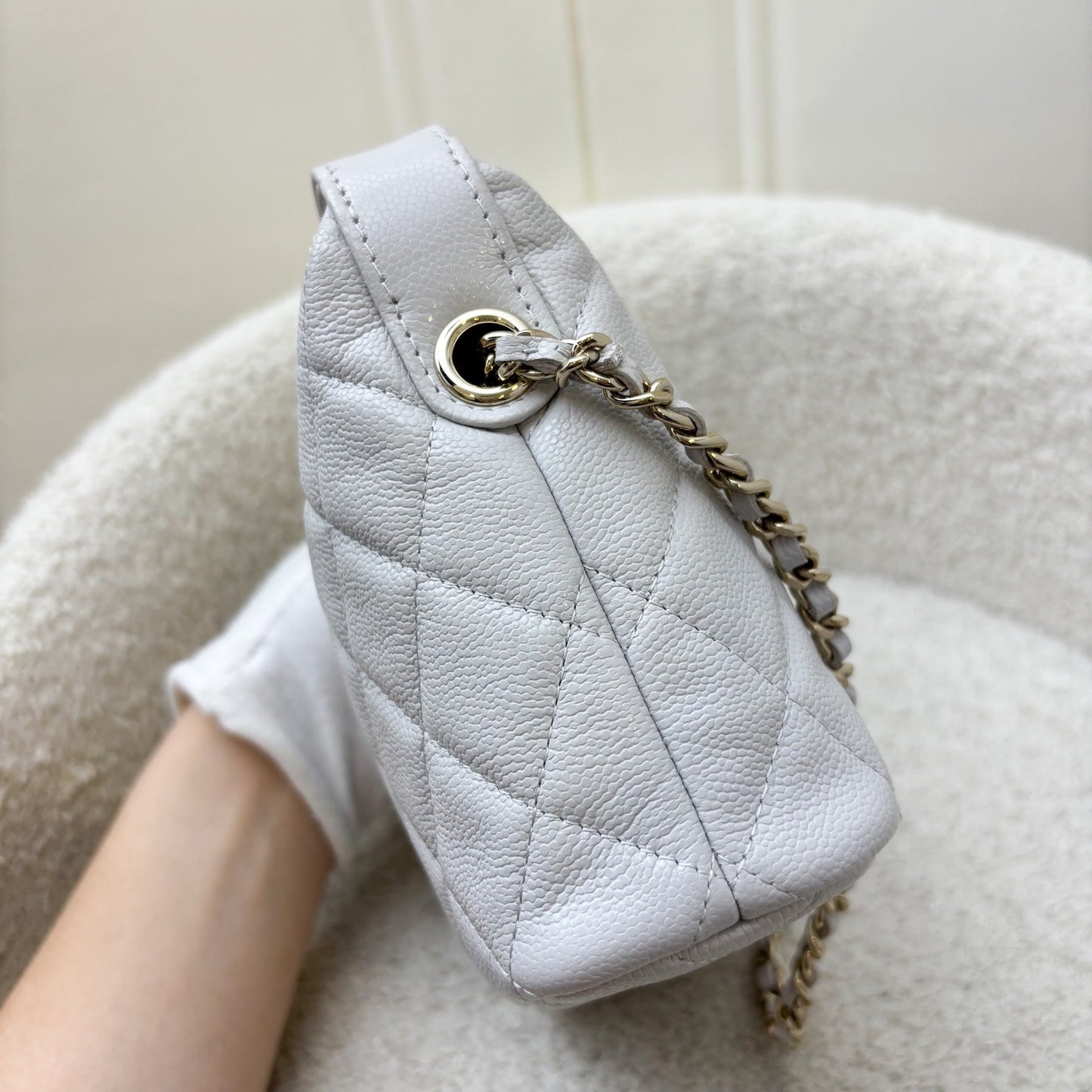 GLM-25C Quilted Hobo Clutch on Chain in Light Grey Caviar and LGHW