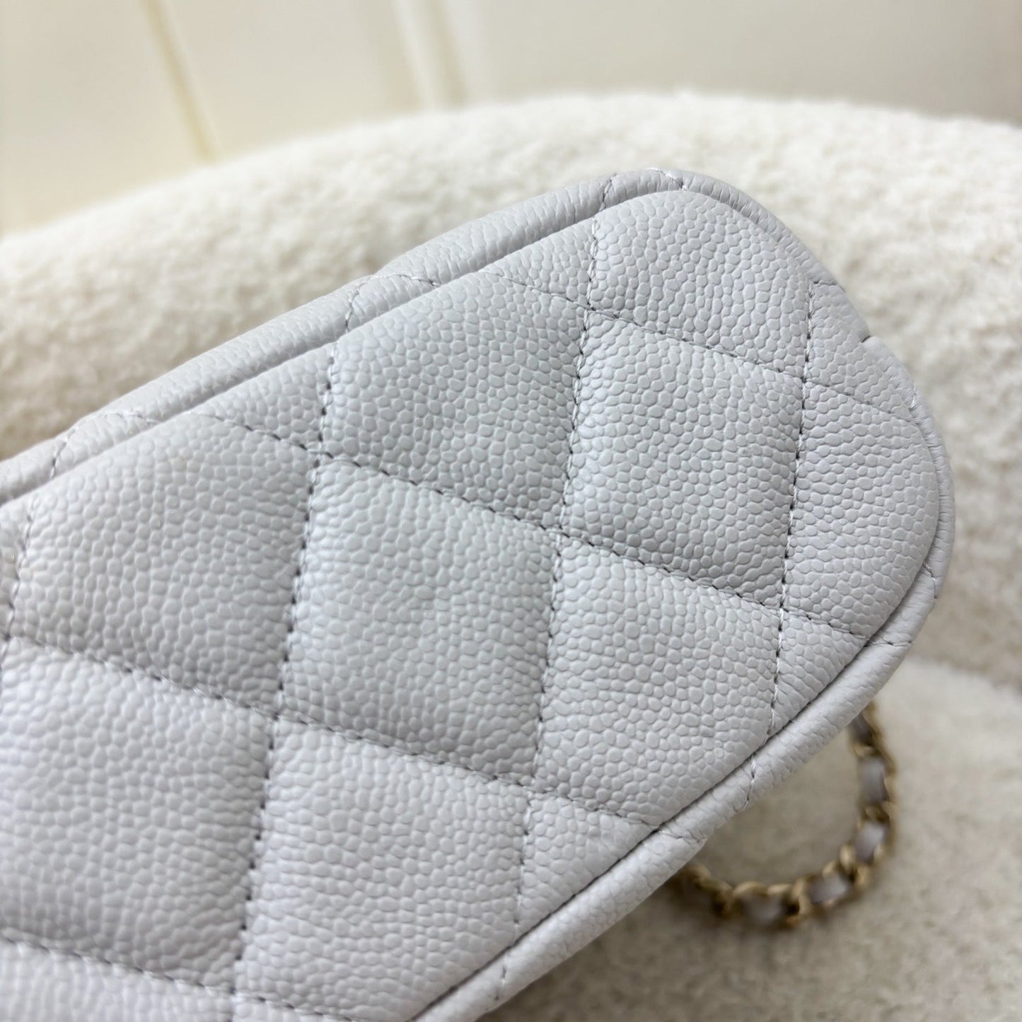 GLM-25C Quilted Hobo Clutch on Chain in Light Grey Caviar and LGHW