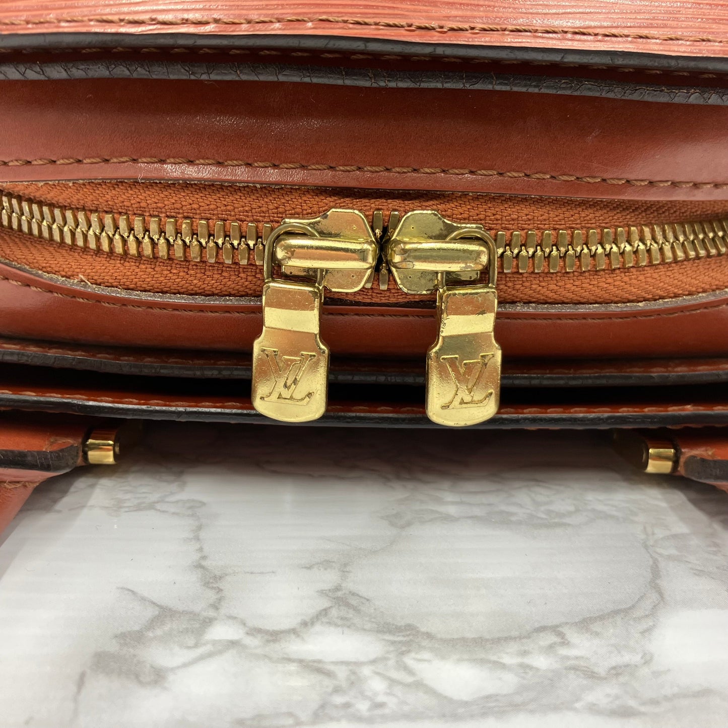 LOUIS VUITTON Epi Pont Neuf