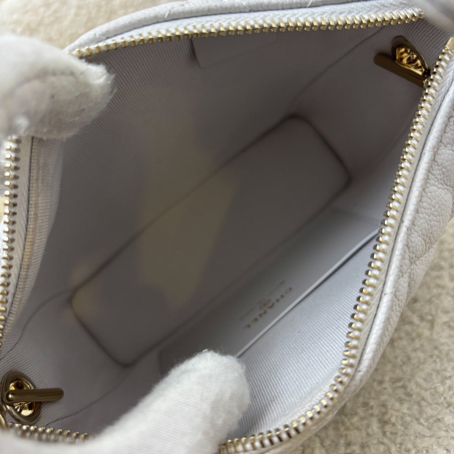 GLM-25C Quilted Hobo Clutch on Chain in Light Grey Caviar and LGHW
