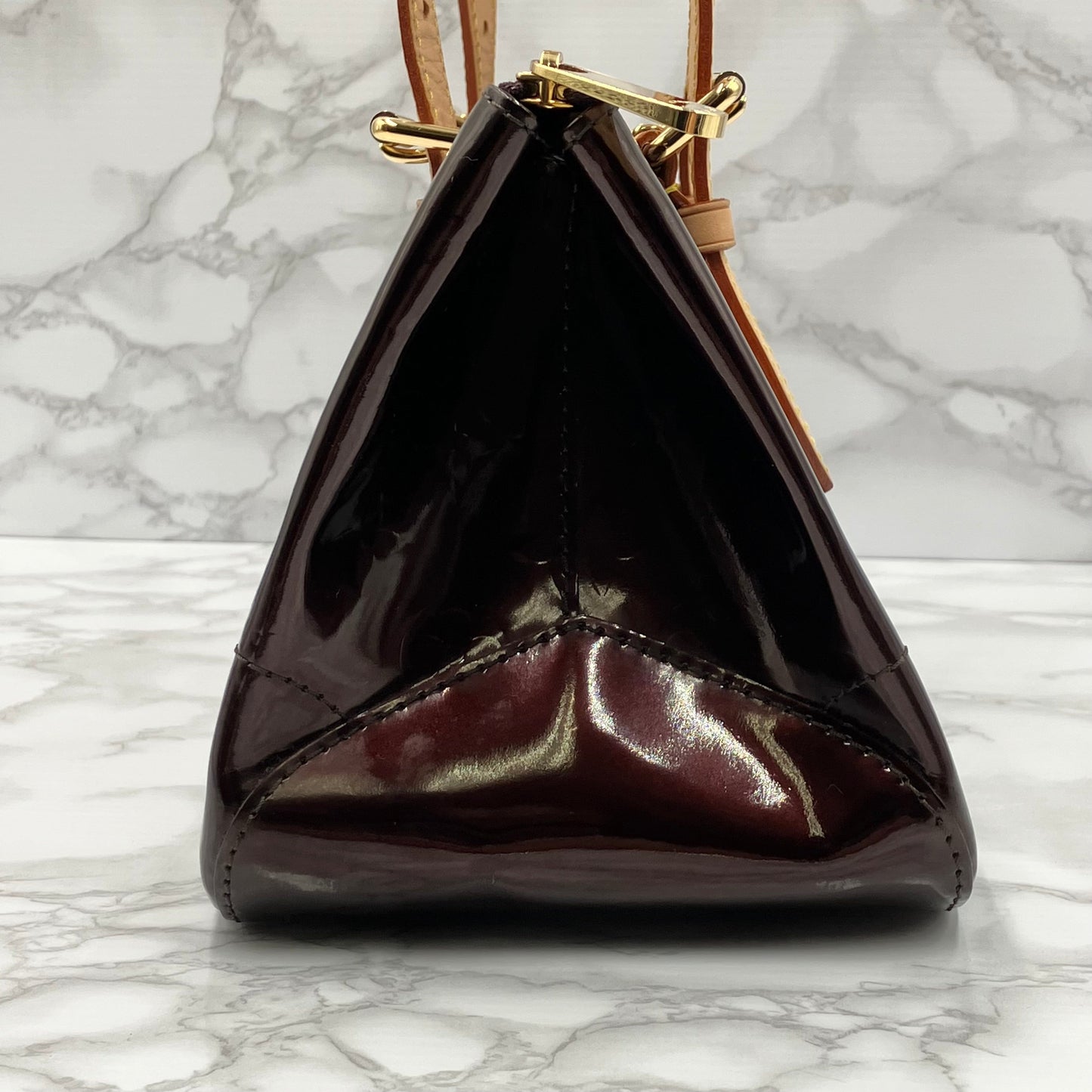 LOUIS VUITTON vernis rosewood avenue handbag