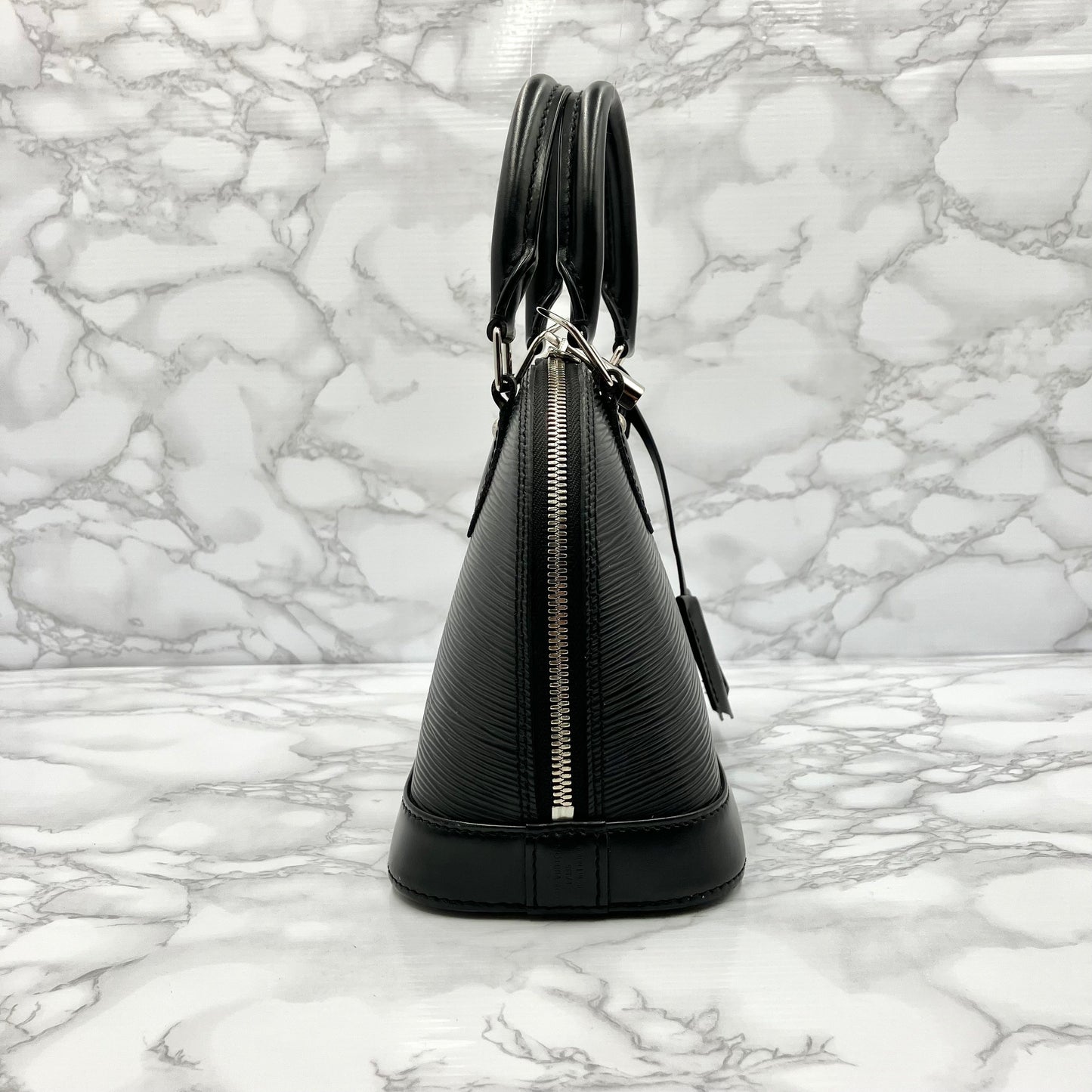 Louis Vuitton  Epi Alma BB