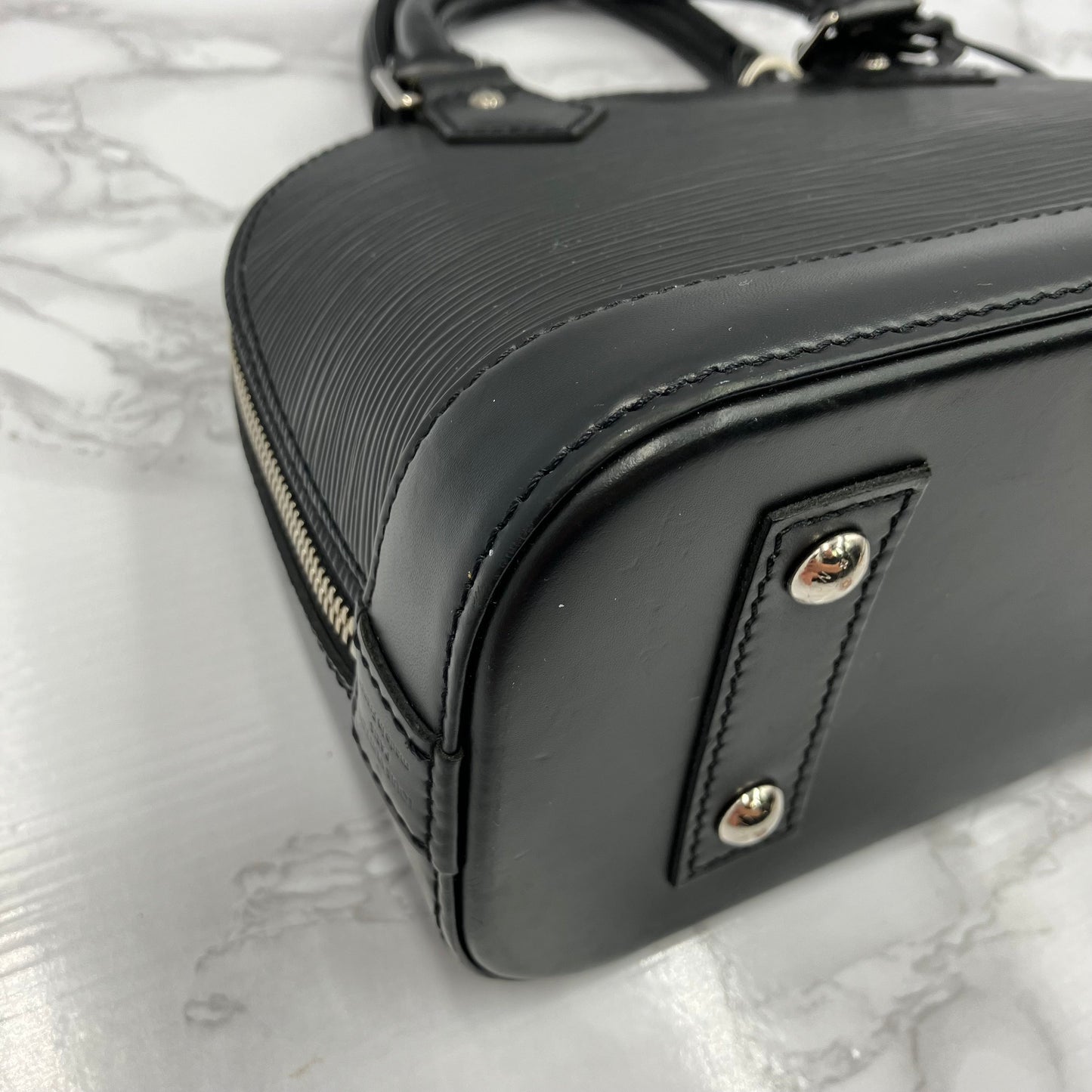 Louis Vuitton  Epi Alma BB