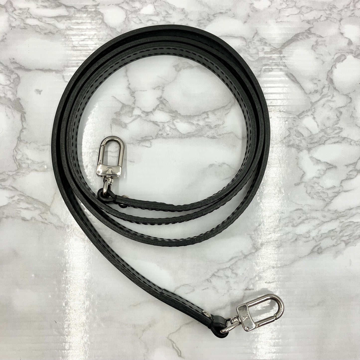 Louis Vuitton  Epi Alma BB