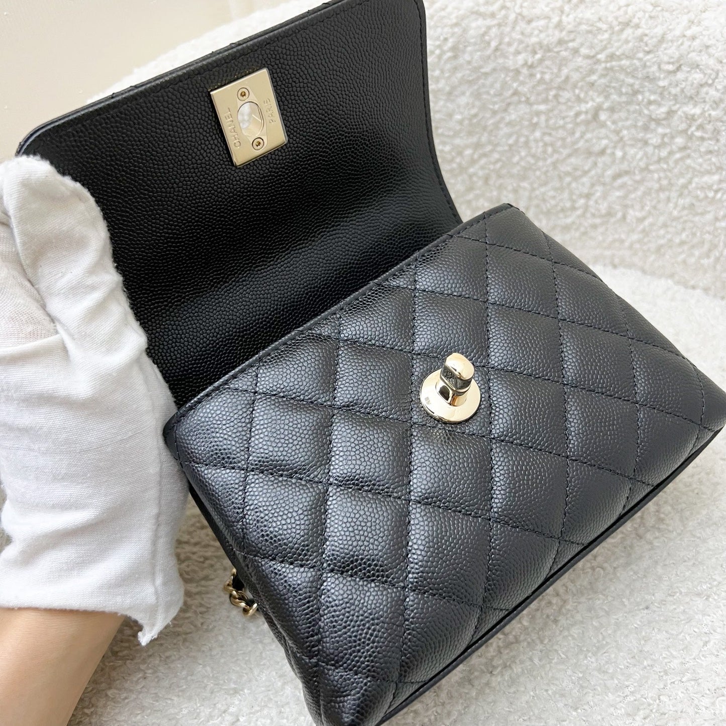 GLM-Micro Coco Handle Flap Bag in Black Caviar and LGHW (AP4244)