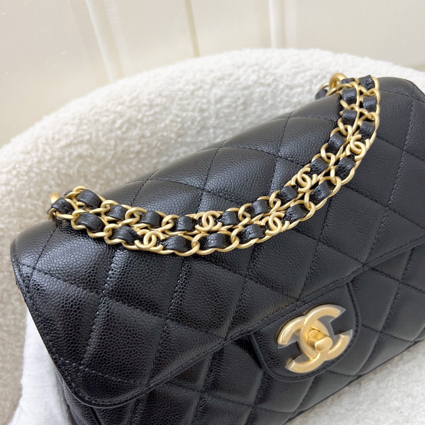GLM-25P Seasonal Small / Mini Flap Bag in Black Caviar and AGHW (Model: AS5240)