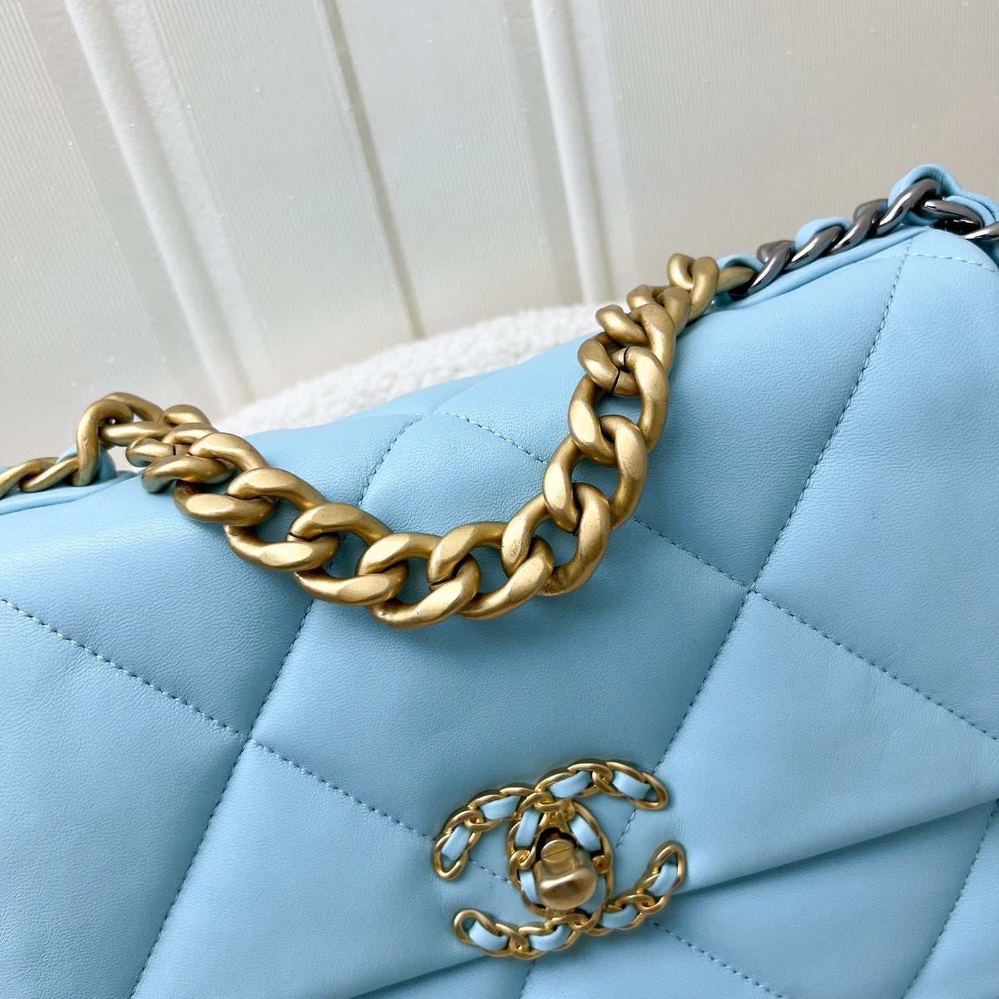 GLM-19 Small Flap in Sky Blue Lambskin and 3-Tone Hardware (Model: AS1160)