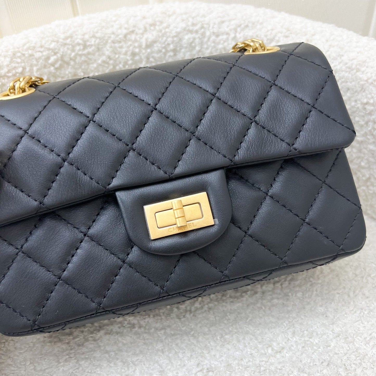 GLM-Classic 2.55 Reissue Mini Flap in Black Distressed Calfskin AGHW (Model: AS0874)
