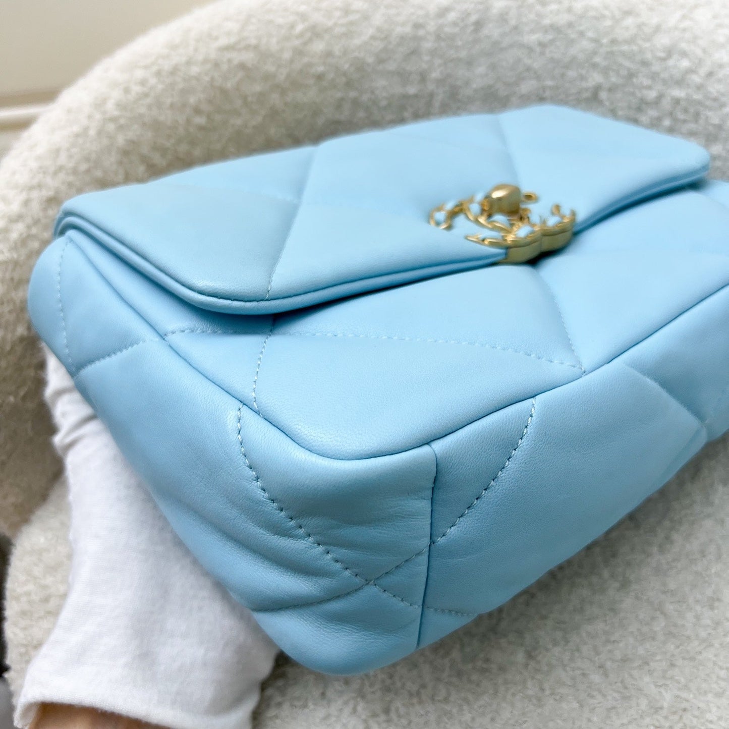 GLM-19 Small Flap in Sky Blue Lambskin and 3-Tone Hardware (Model: AS1160)