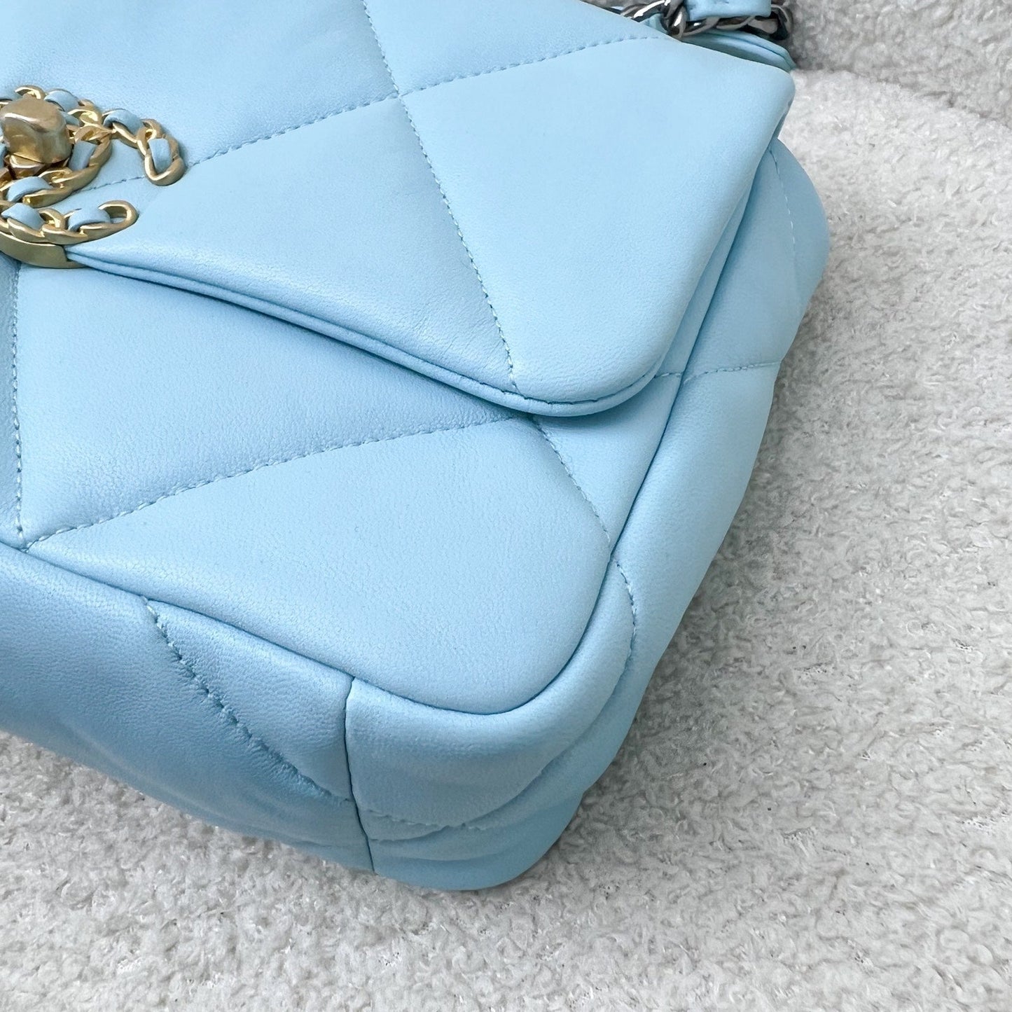 GLM-19 Small Flap in Sky Blue Lambskin and 3-Tone Hardware (Model: AS1160)