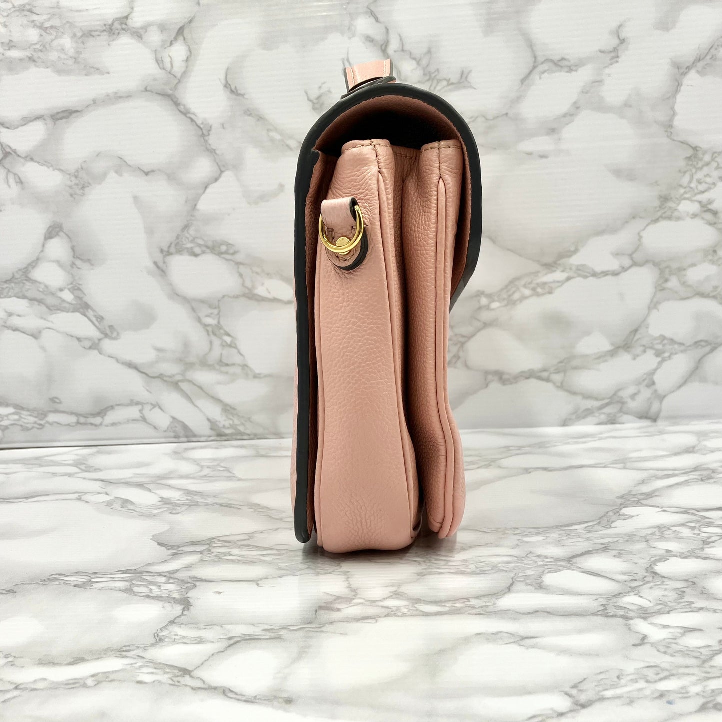 Louis Vuitton Amplant Pochette Metis