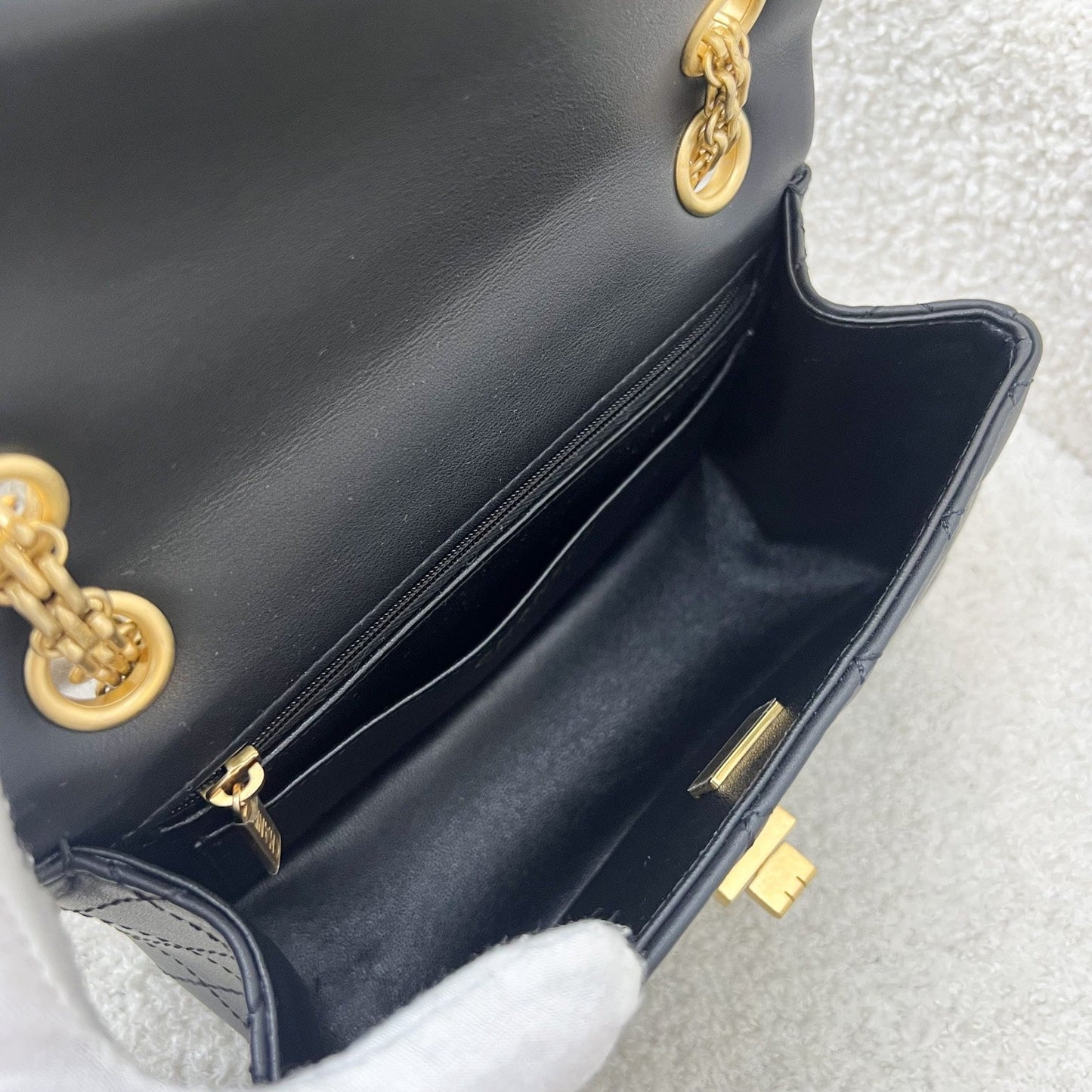 GLM-Classic 2.55 Reissue Mini Flap in Black Distressed Calfskin AGHW (Model: AS0874)