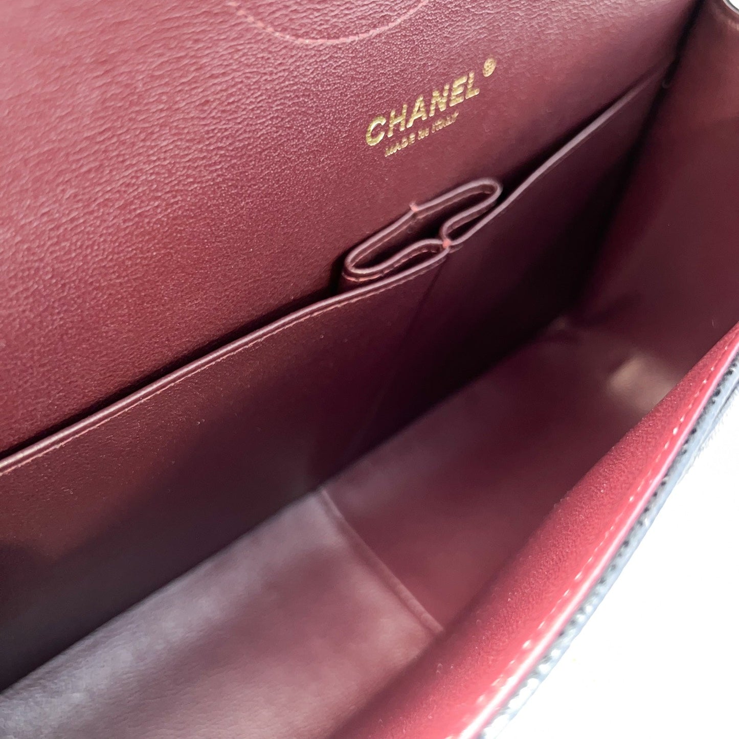 GLM-Jumbo Classic Flap DF in Black Caviar and GHW (Model: A58600)