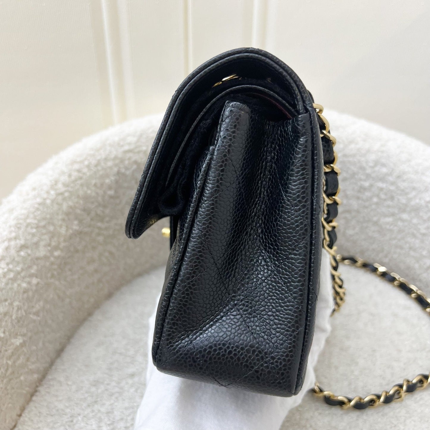 GLM-Small Classic Flap CF in Black Caviar and GHW