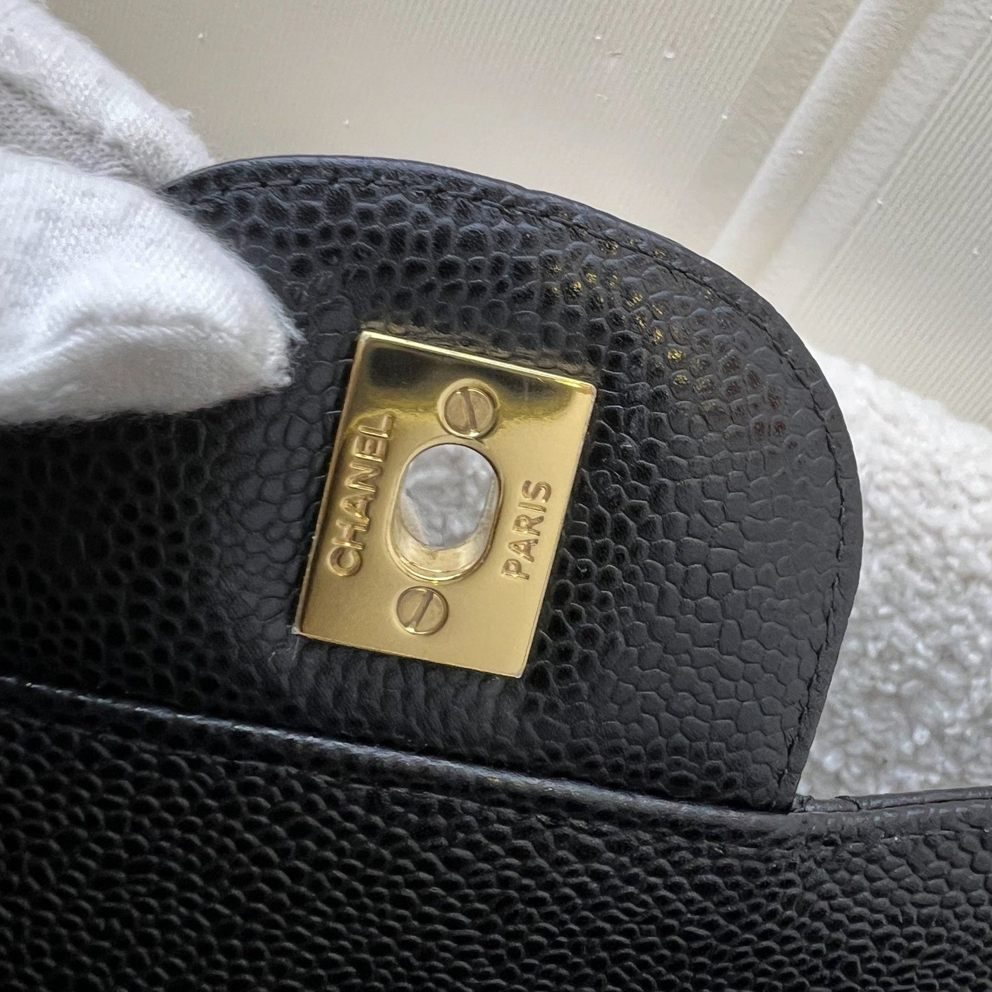 GLM-Jumbo Classic Flap DF in Black Caviar and GHW (Model: A58600)