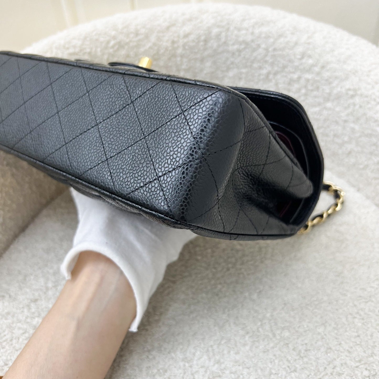 GLM-Small Classic Flap CF in Black Caviar and GHW