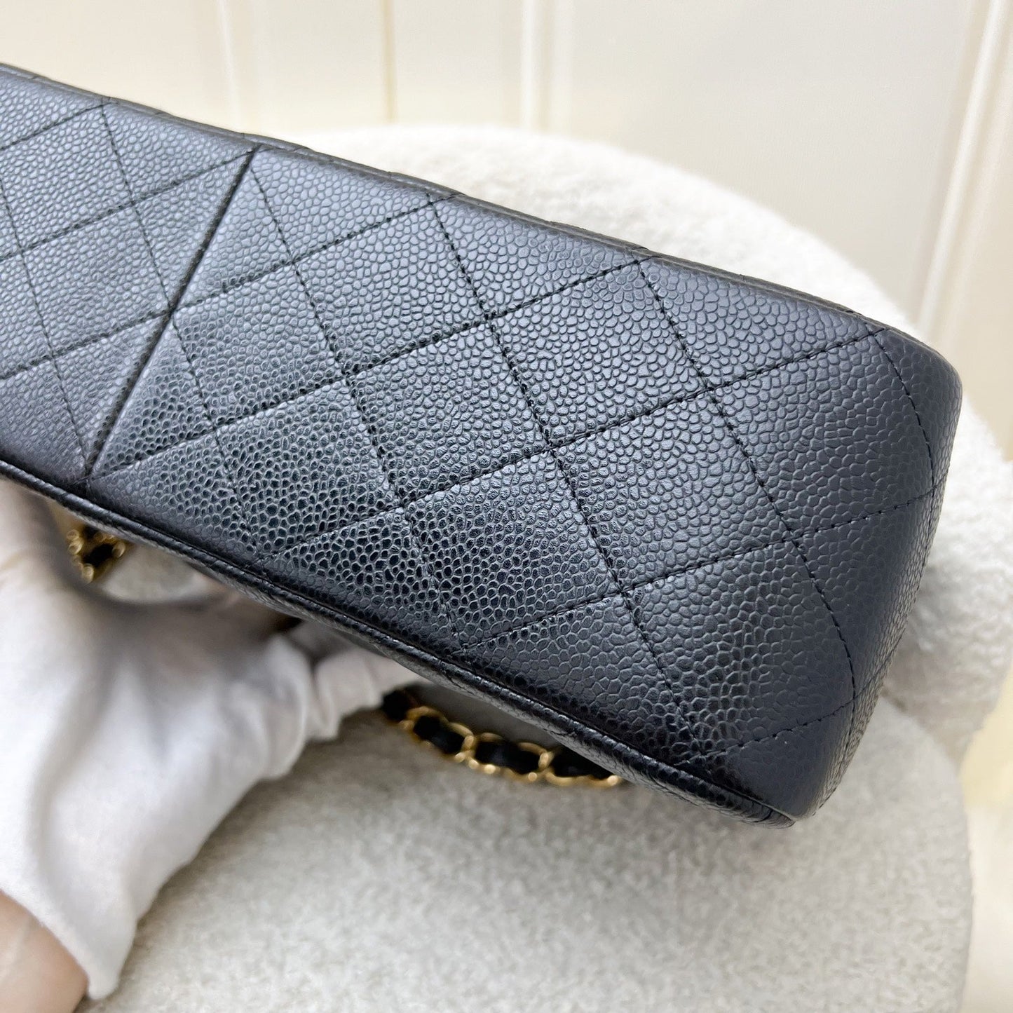 GLM-Jumbo Classic Flap DF in Black Caviar and GHW (Model: A58600)