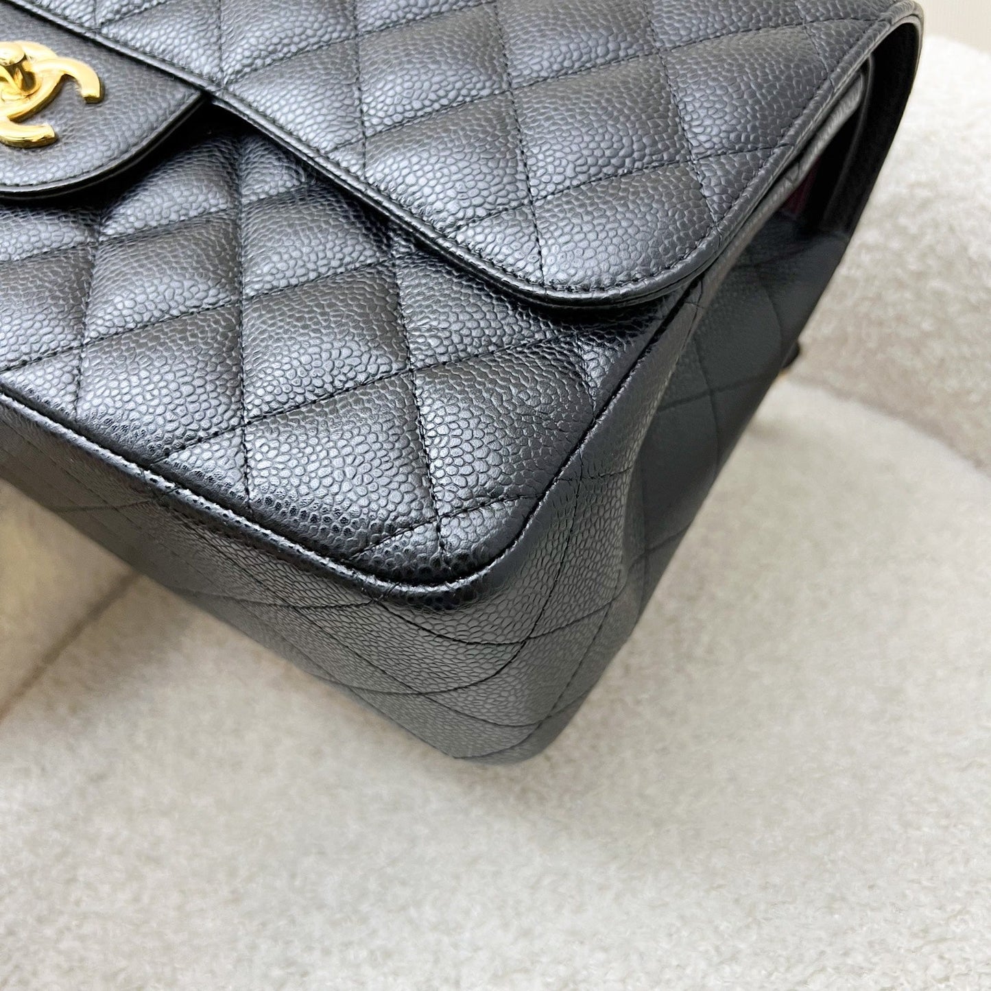 GLM-Jumbo Classic Flap DF in Black Caviar and GHW (Model: A58600)