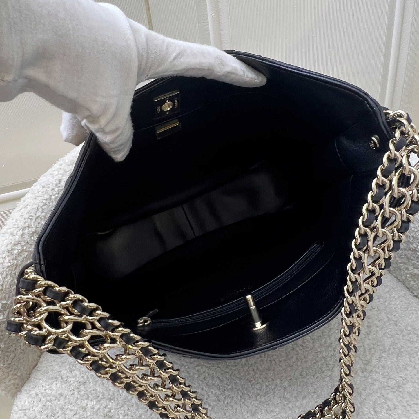 GLM-22P Hobo Bag in Black Lambskin and LGHW (Model: AS3153)