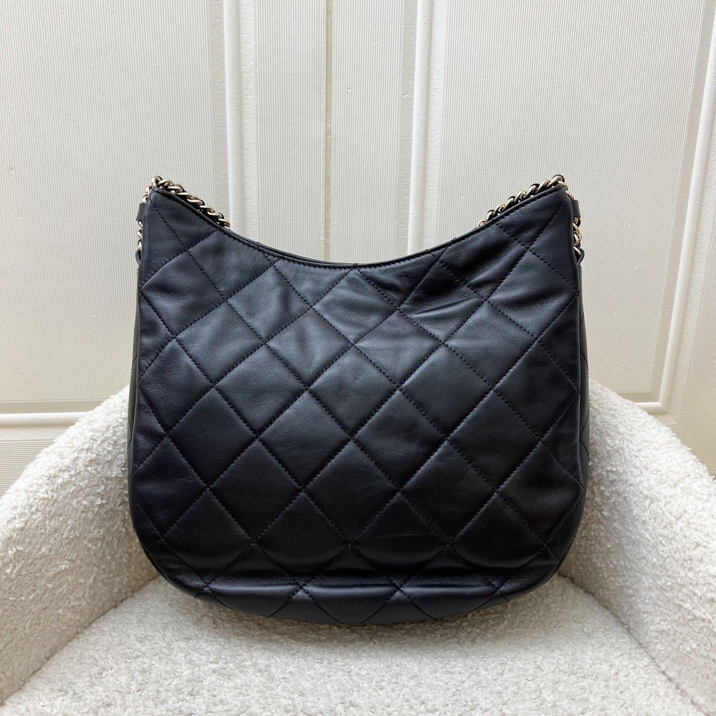 GLM-22P Hobo Bag in Black Lambskin and LGHW (Model: AS3153)