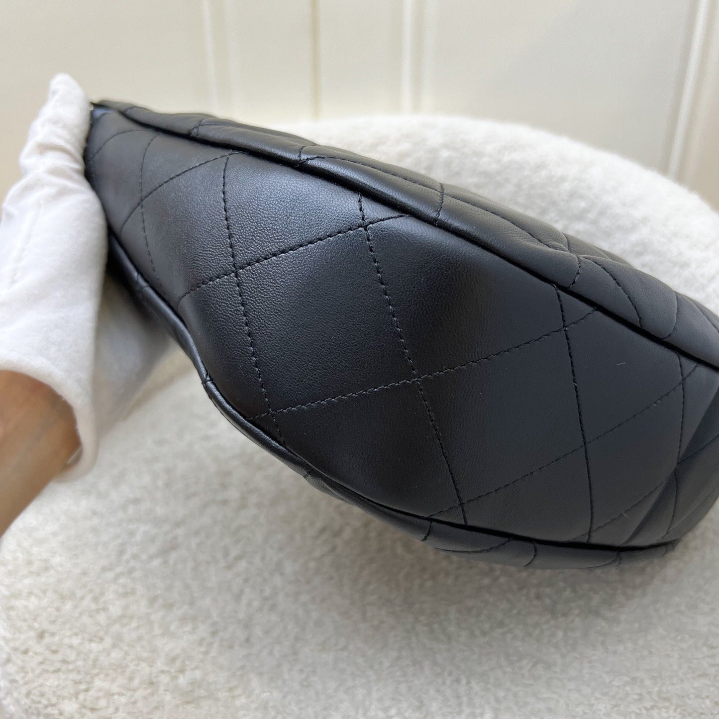 GLM-22P Hobo Bag in Black Lambskin and LGHW (Model: AS3153)