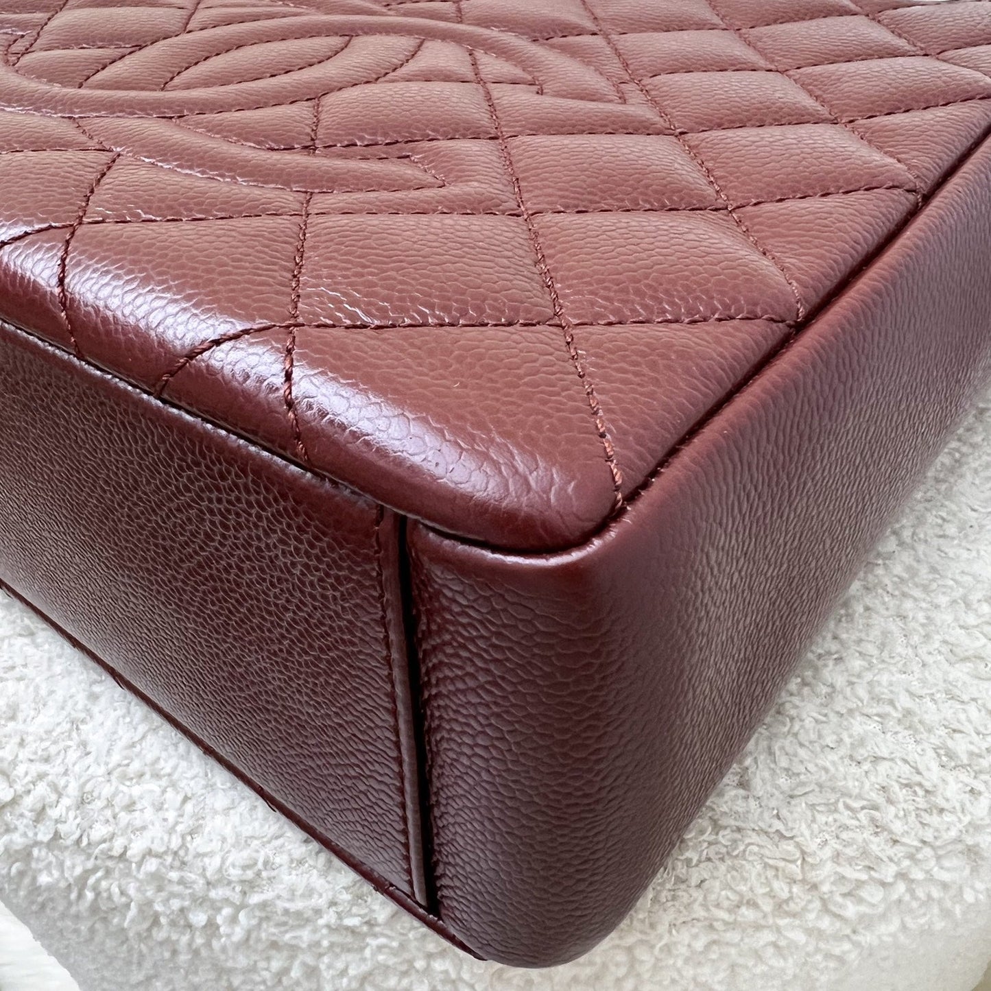GLM-Petite Shopping Tote PST in Burgundy Red Caviar and SHW