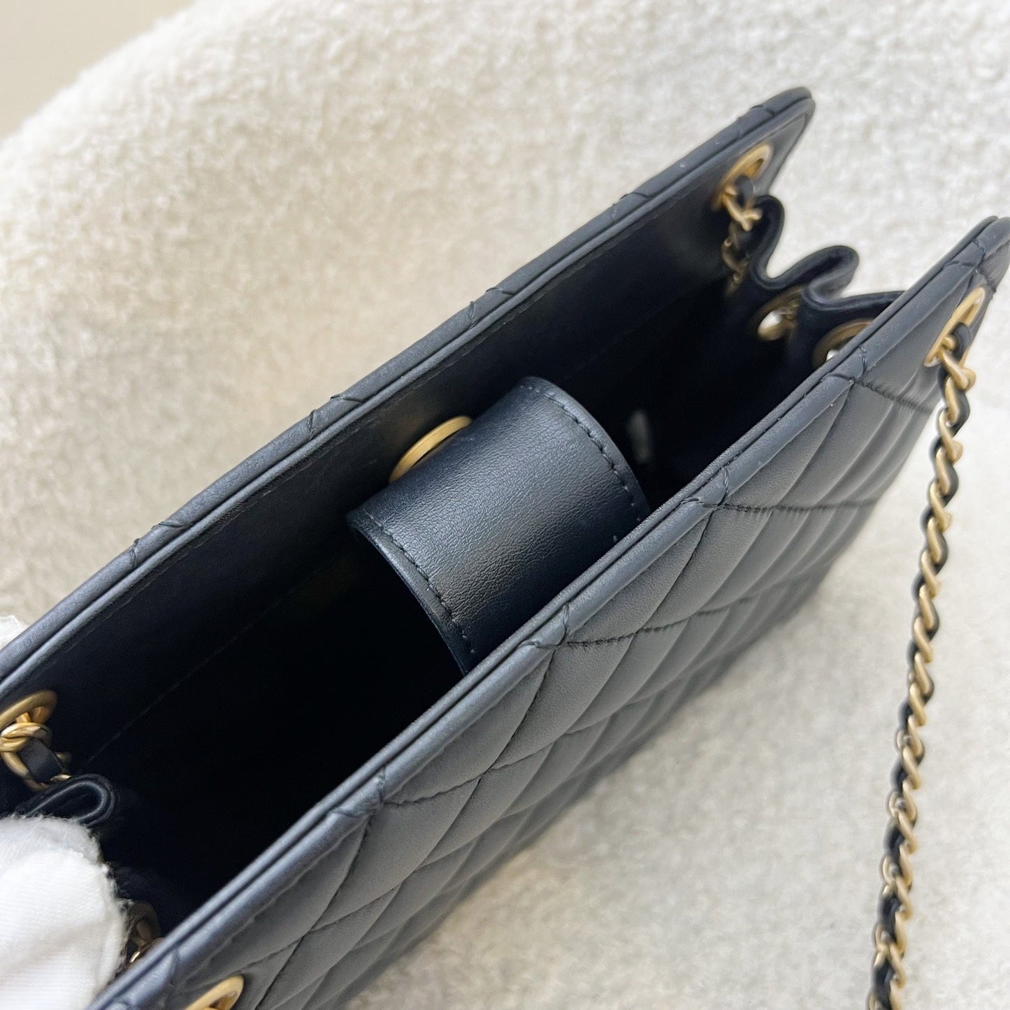 GLM-Mini AGLM-ordion Tote in Black Lambskin and AGHW (Model: AS1750)