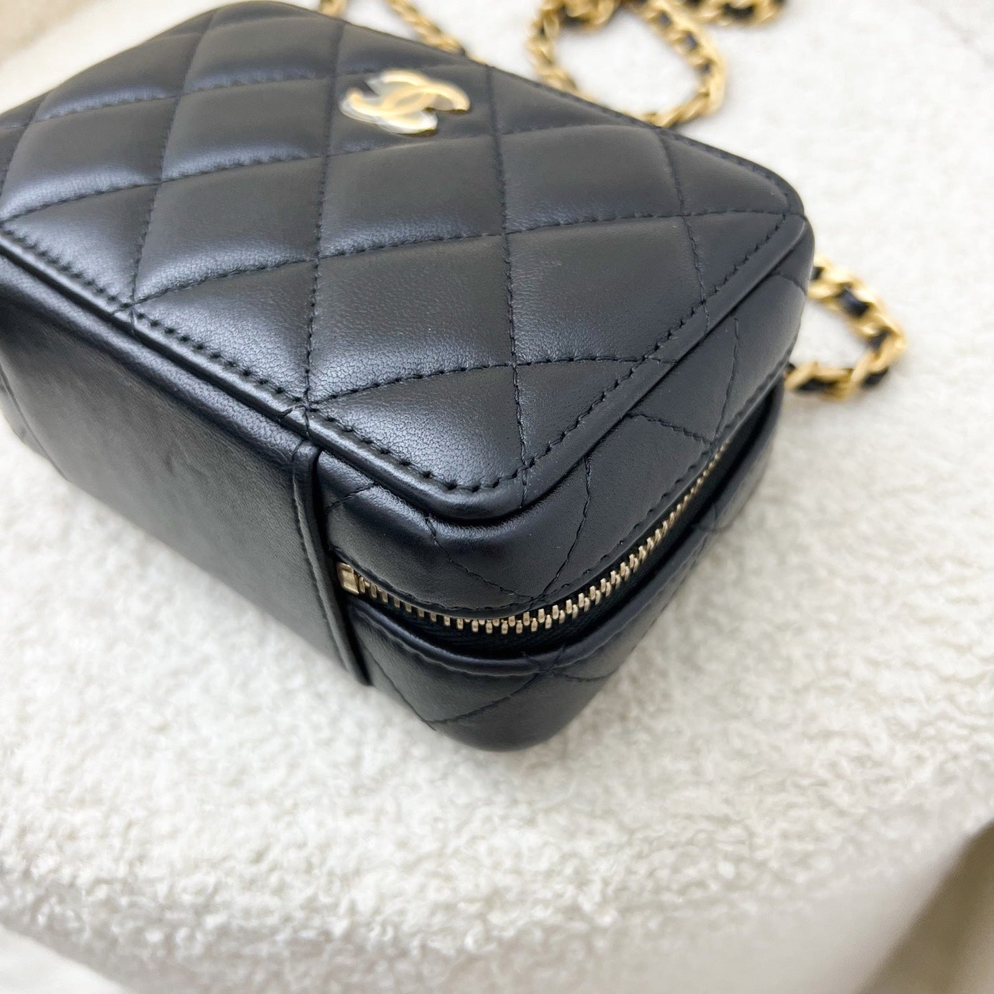 GLM-22A Afternoon Tea Vanity / Clutch with Chain in Black Lambskin and AGHW