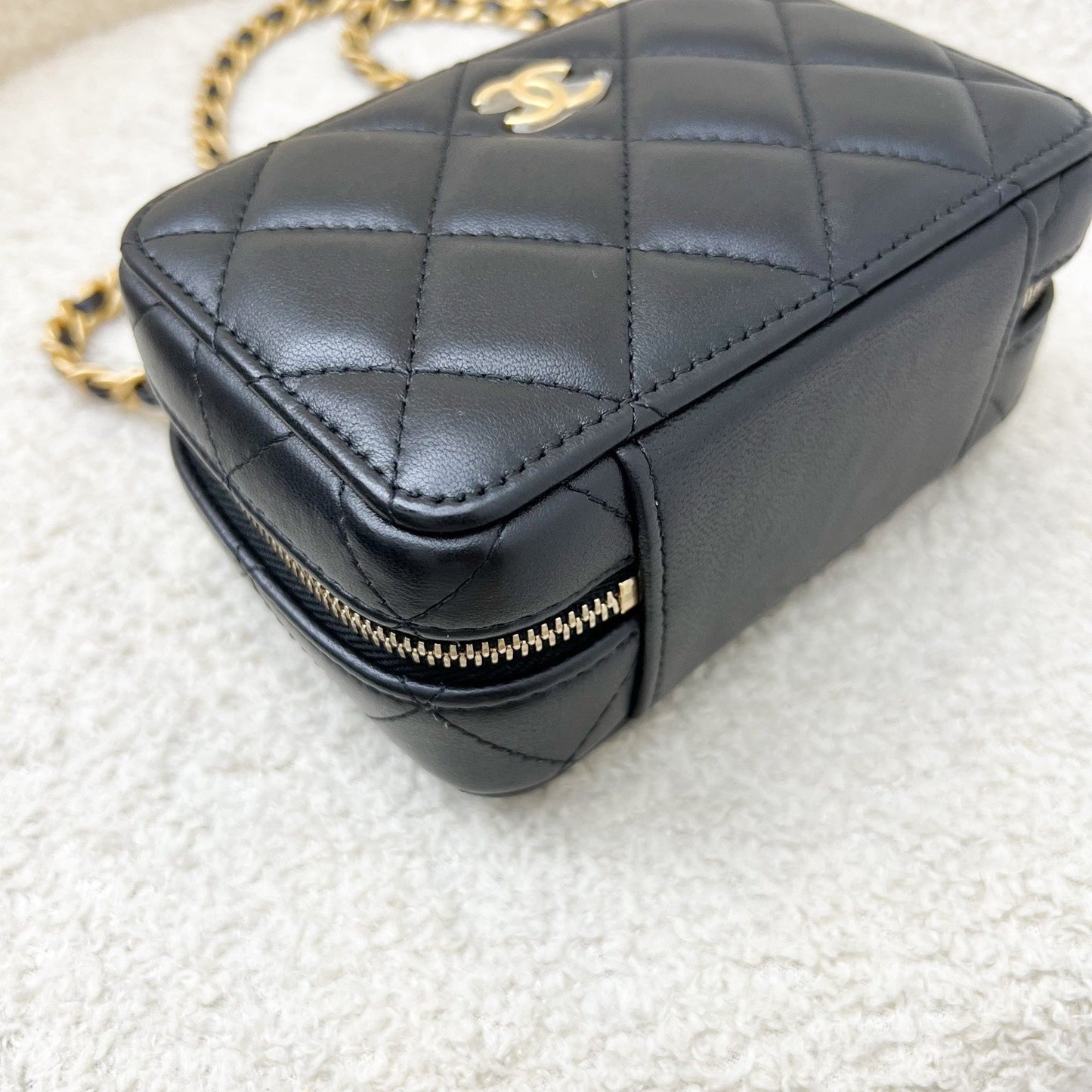 GLM-22A Afternoon Tea Vanity / Clutch with Chain in Black Lambskin and AGHW