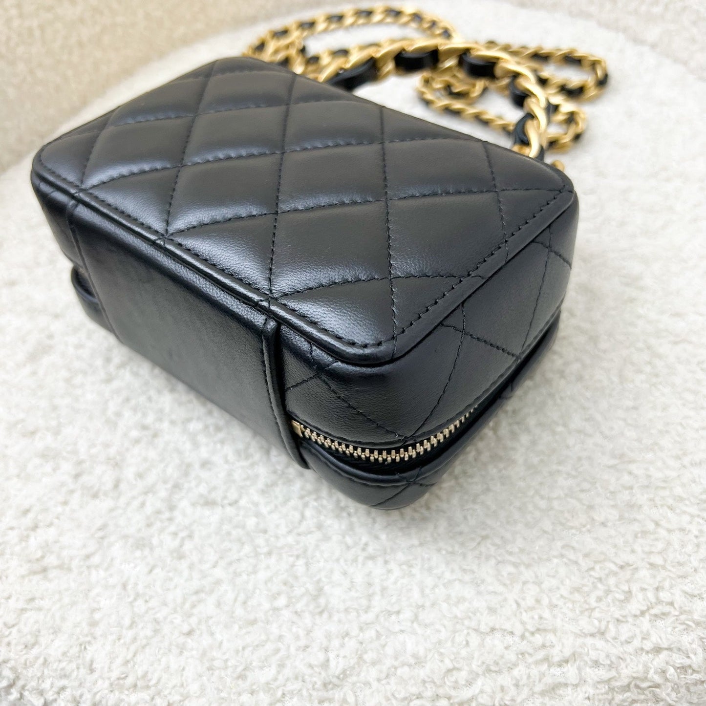GLM-22A Afternoon Tea Vanity / Clutch with Chain in Black Lambskin and AGHW