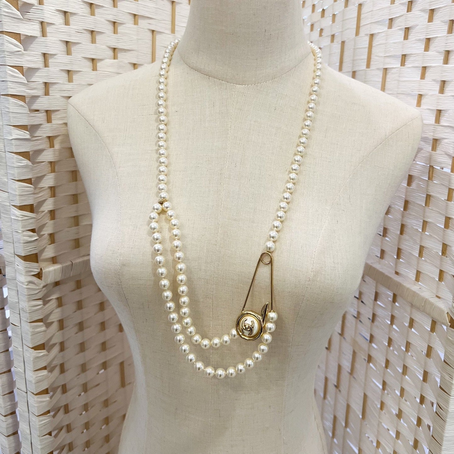 GLM-24A Pin Design Chain Belt with Pearls in GHW (ABD711)