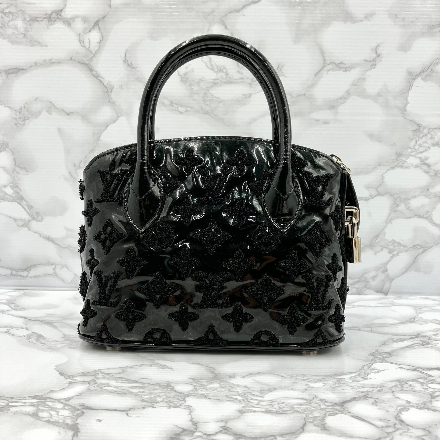 LOUIS VUITTON Lockit BB Bouclette