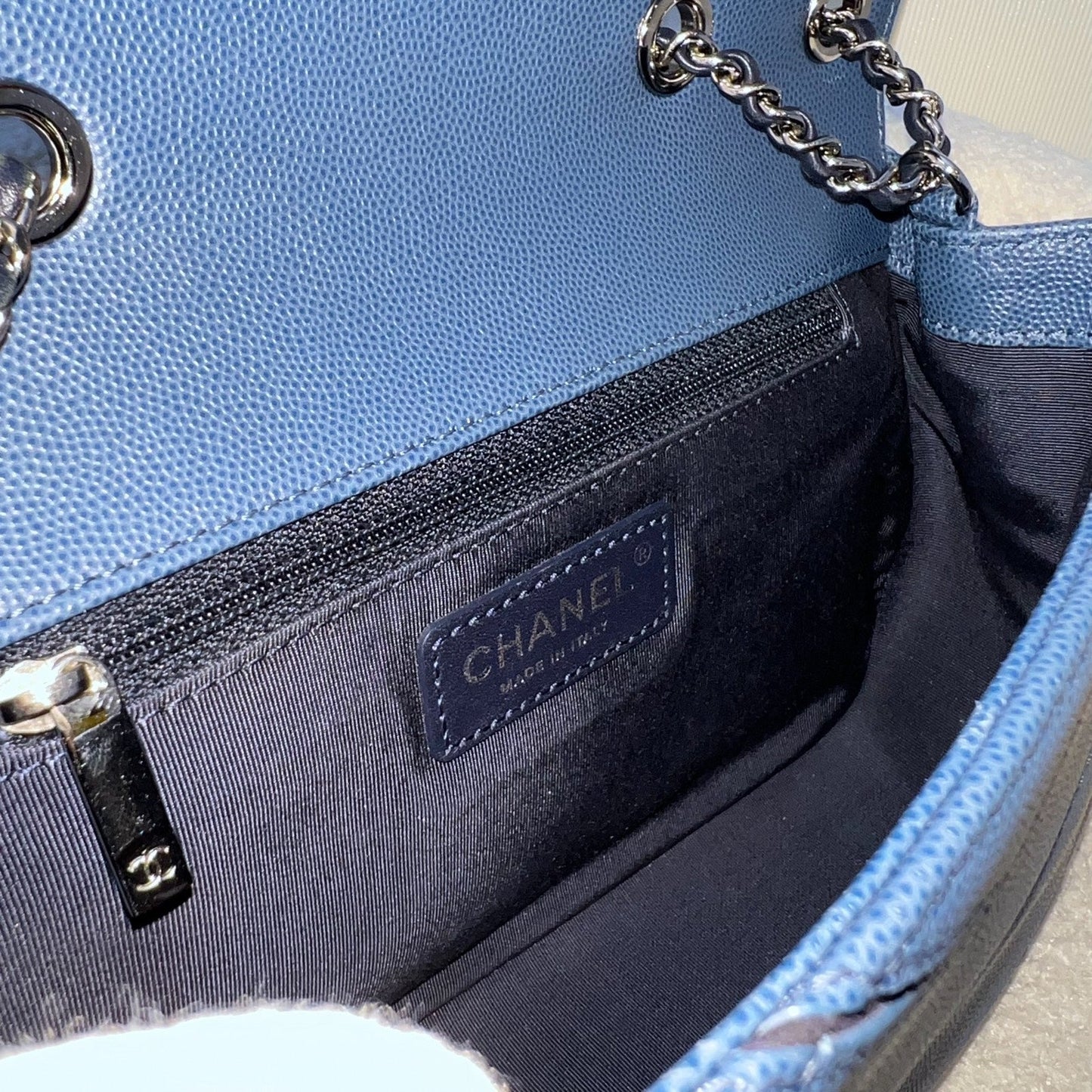 GLM-Seasonal Small Flap in Petroleum Blue Caviar and SHW