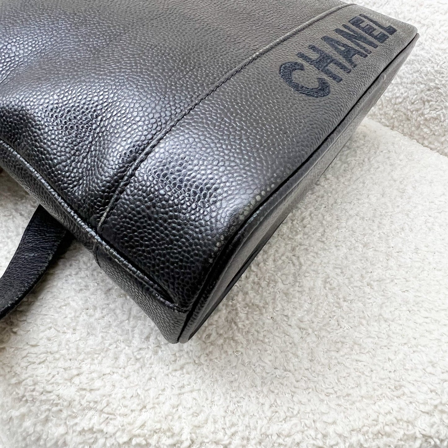 GLM- Tote Bag in Black Caviar and GHW