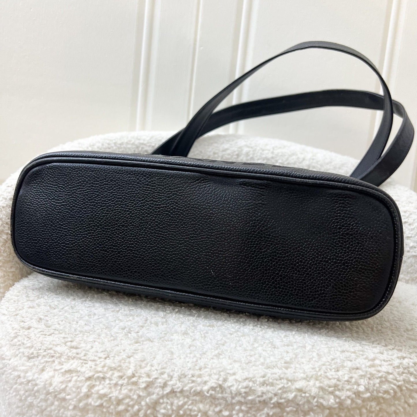 GLM- Tote Bag in Black Caviar and GHW