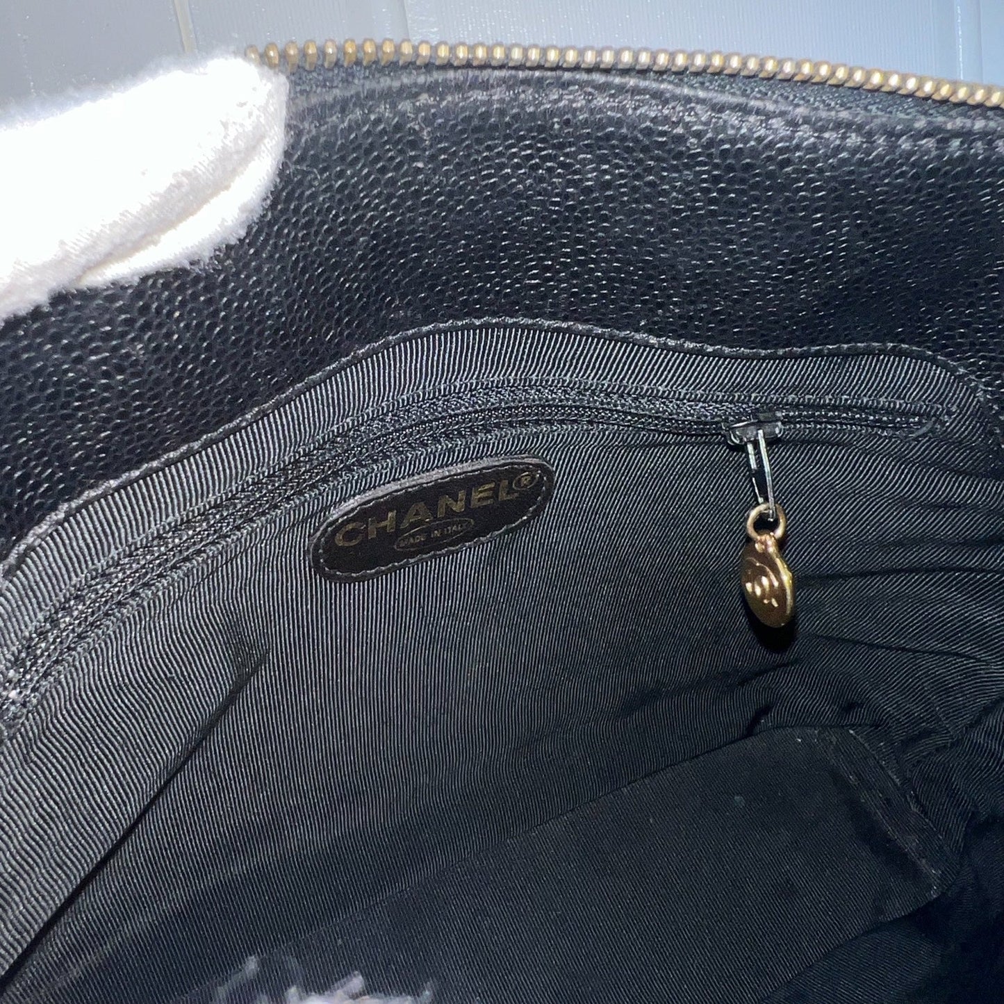 GLM- Tote Bag in Black Caviar and GHW