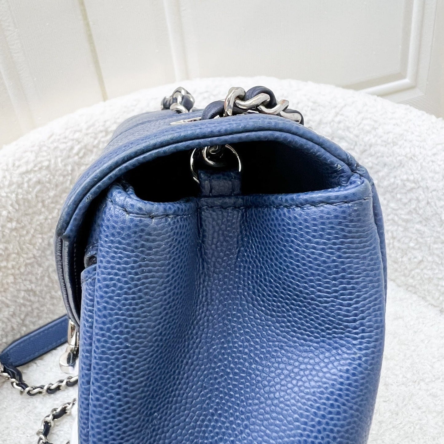 GLM-Seasonal Small Flap in Petroleum Blue Caviar and SHW