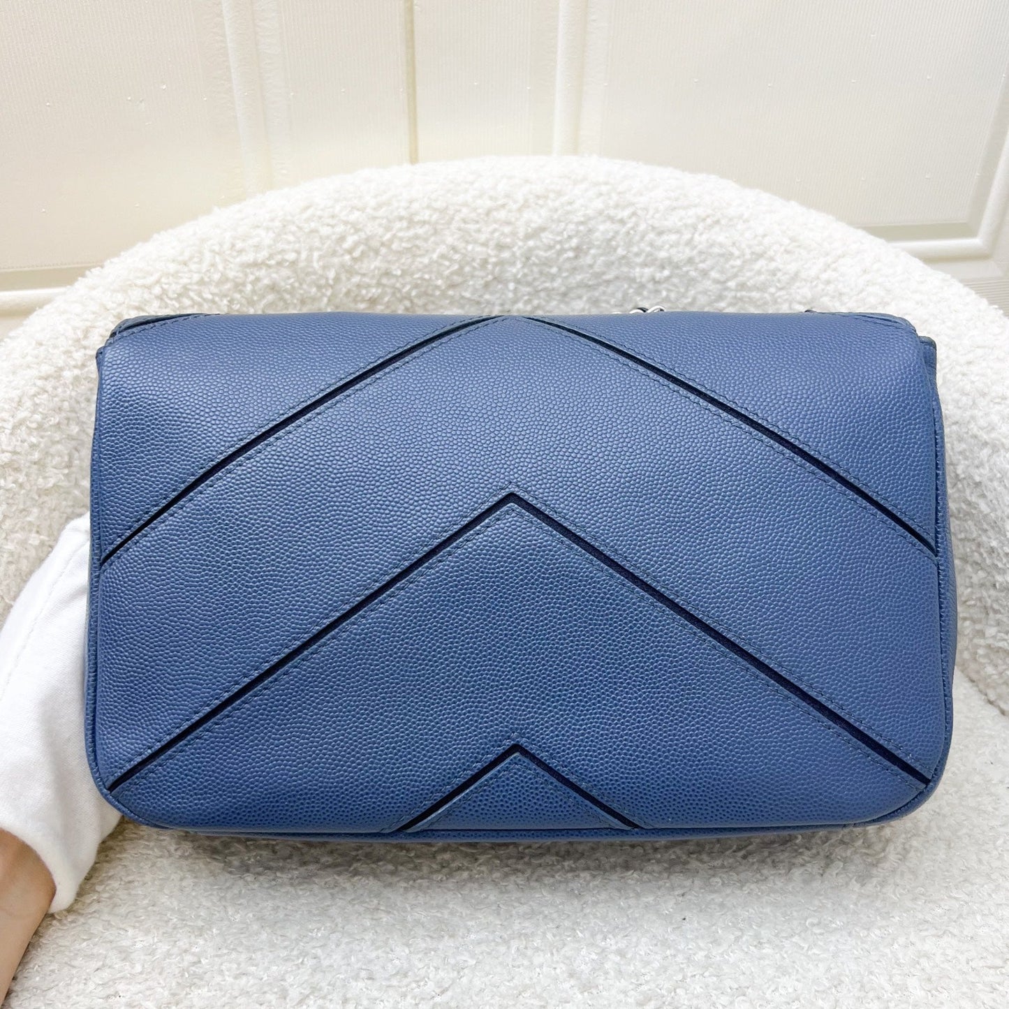 GLM-Seasonal Small Flap in Petroleum Blue Caviar and SHW