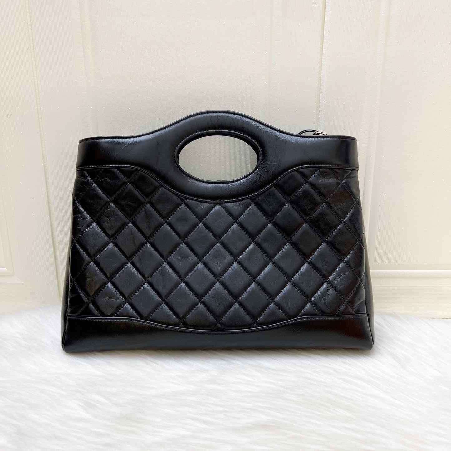 GLM-31 Medium Shopping Bag in 24S Black Shiny Calfskin and LGHW (Model: AS4854)