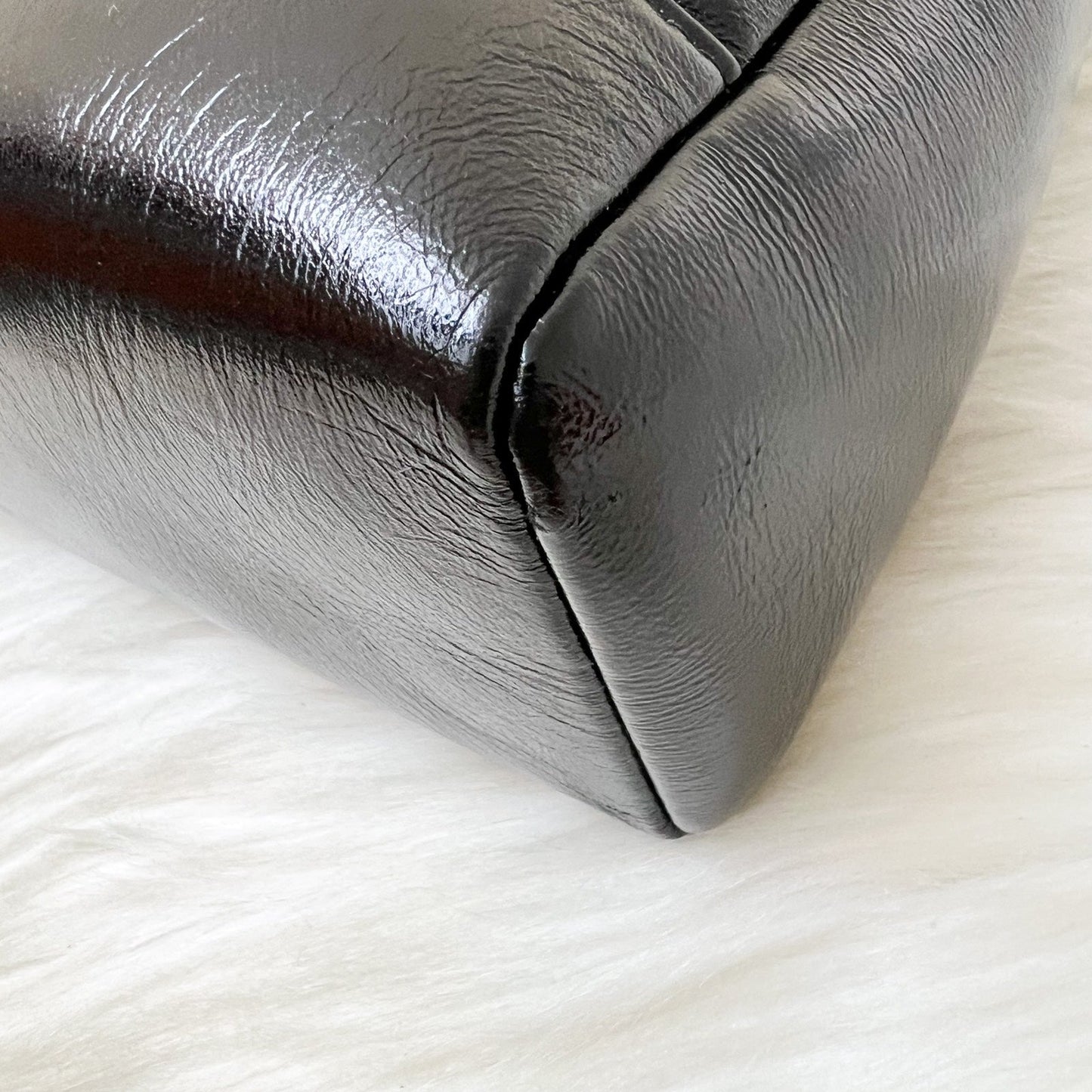 GLM-31 Medium Shopping Bag in 24S Black Shiny Calfskin and LGHW (Model: AS4854)