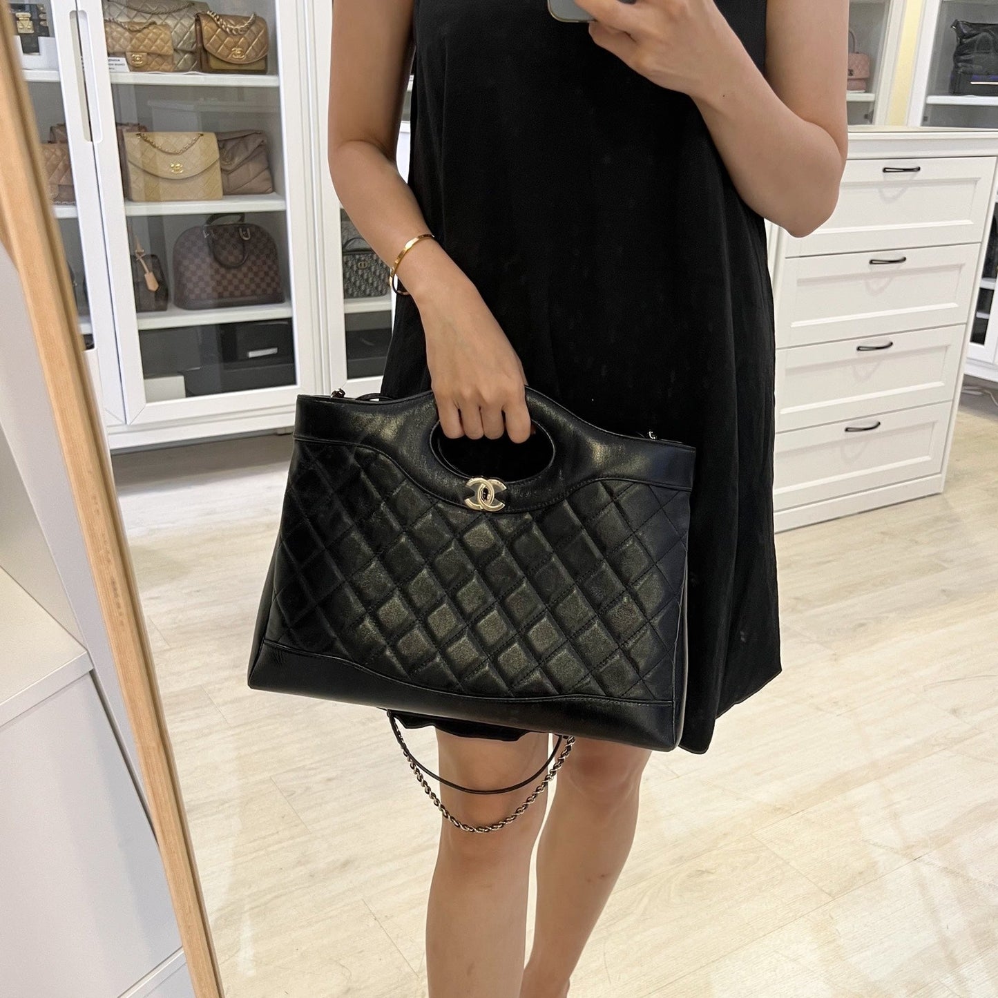 GLM-31 Medium Shopping Bag in 24S Black Shiny Calfskin and LGHW (Model: AS4854)