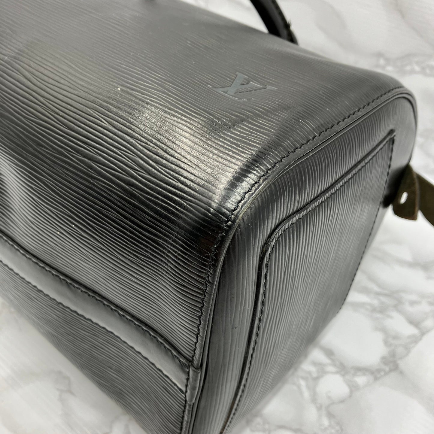 LOUIS VUITTON Epi Speedy30