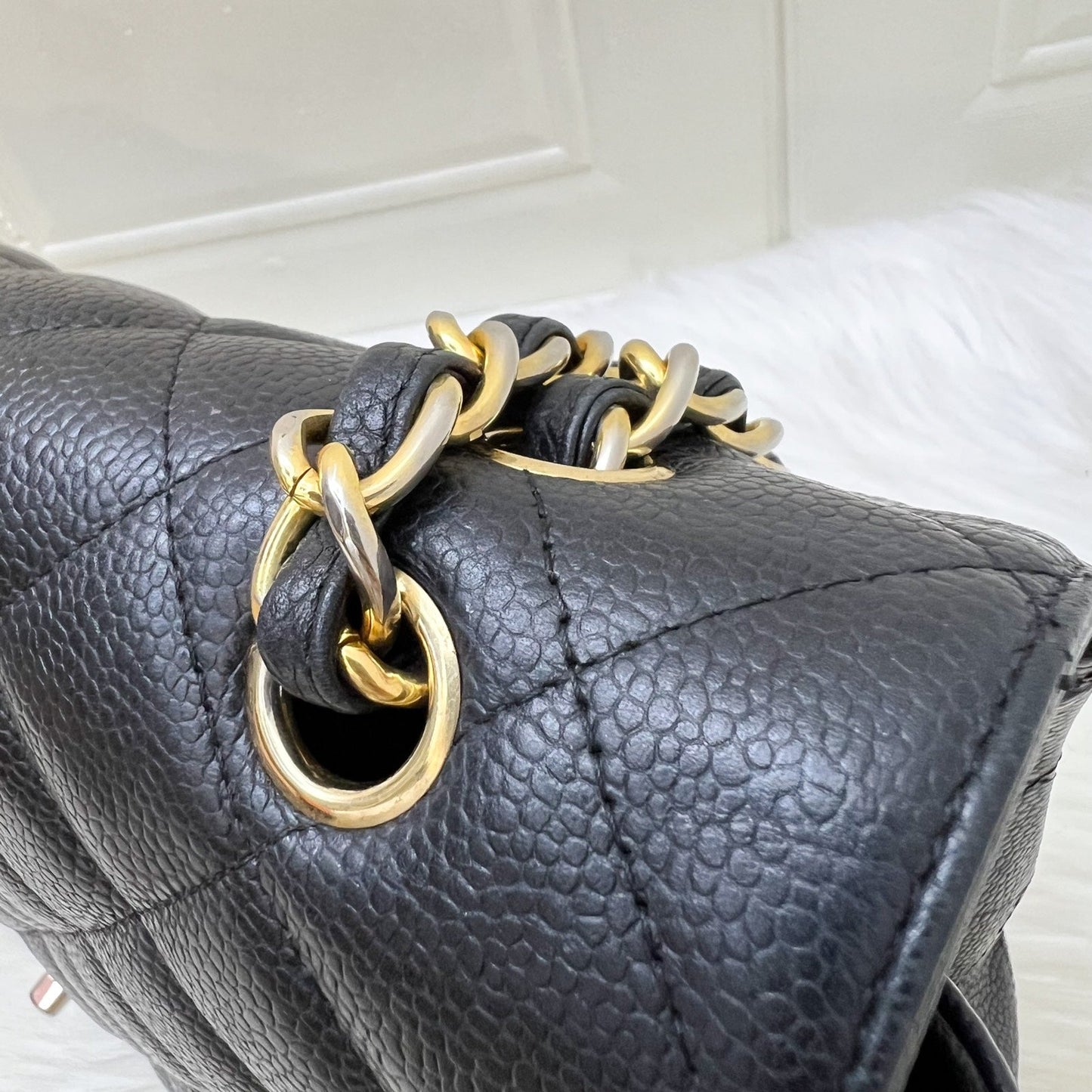 GLM-Classic Maxi Single Flap in Black Caviar and GHW