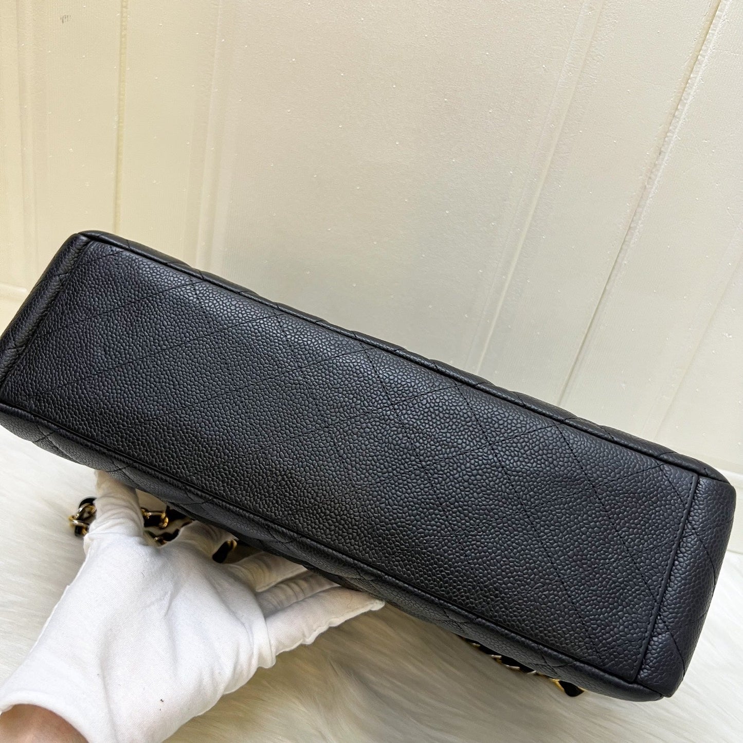 GLM-Classic Maxi Single Flap in Black Caviar and GHW